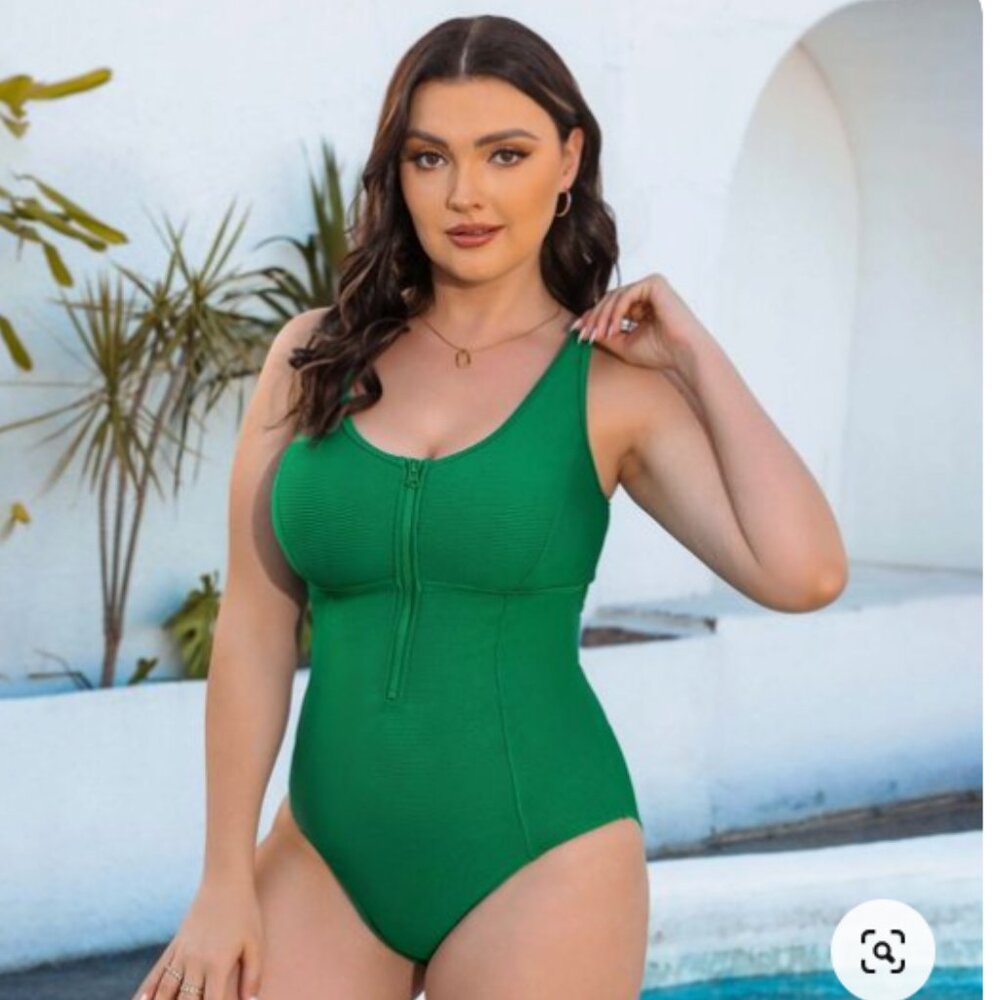 NWT CupShe Ribbed Zipper Front Scoopeneck Swimsuit Size M Medium Green One Piece